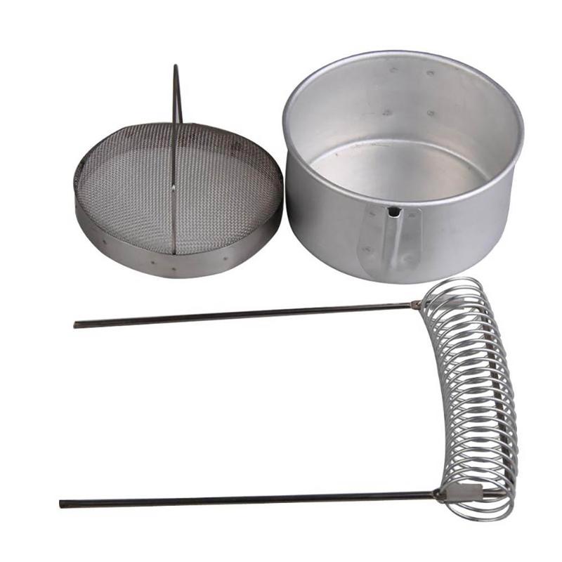 Brush holder cleaning station